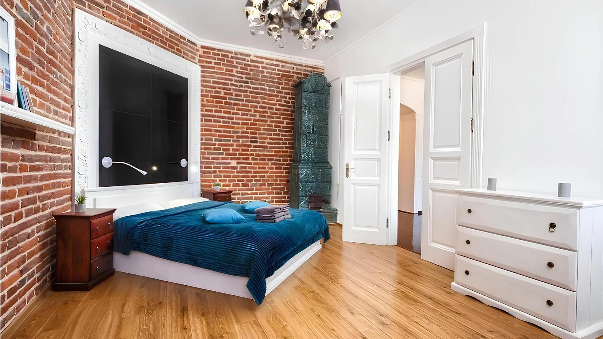 Lvbq Velvet Brick Apartment Lviv