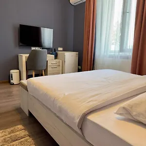  Hotel львівський